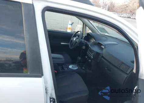 2011 Mitsubishi Endeavor z USA, uszkodzony, nr VIN 4A4JN2AS3BE026821